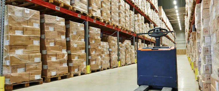 Secure warehouse storage services in Dubai with inventory tracking, pickup, and delivery options.