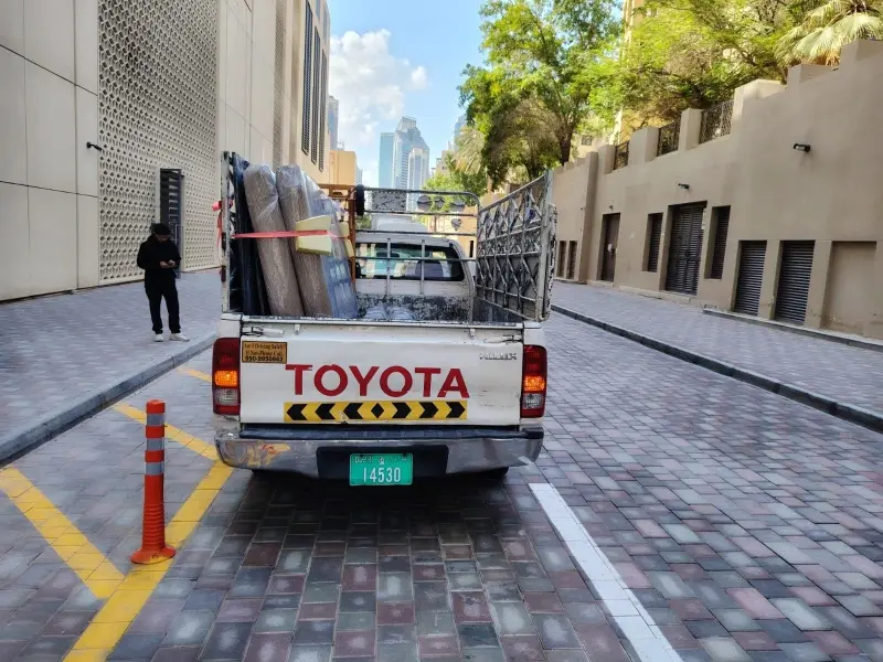 movers in dubai marina truck access